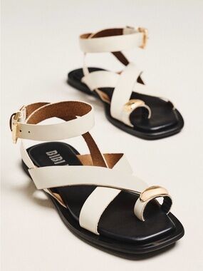 Bibi Lou Vaz Toe-Loop Sandals